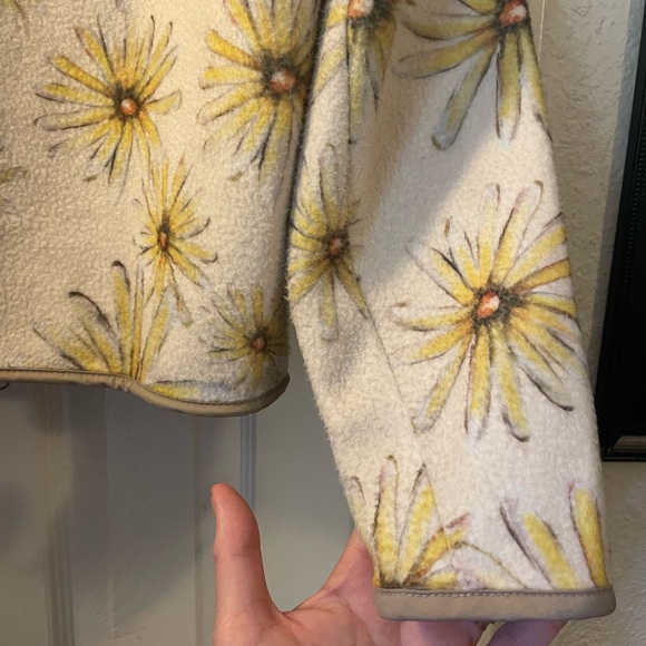 Juliet Johnstone Fleece zip up - Picture 5 of 5